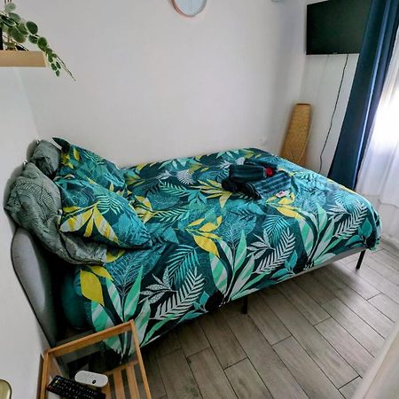 Charmant 2P, Piscine, Clim, A 5 Min De La Plage 발로리스 외부 사진